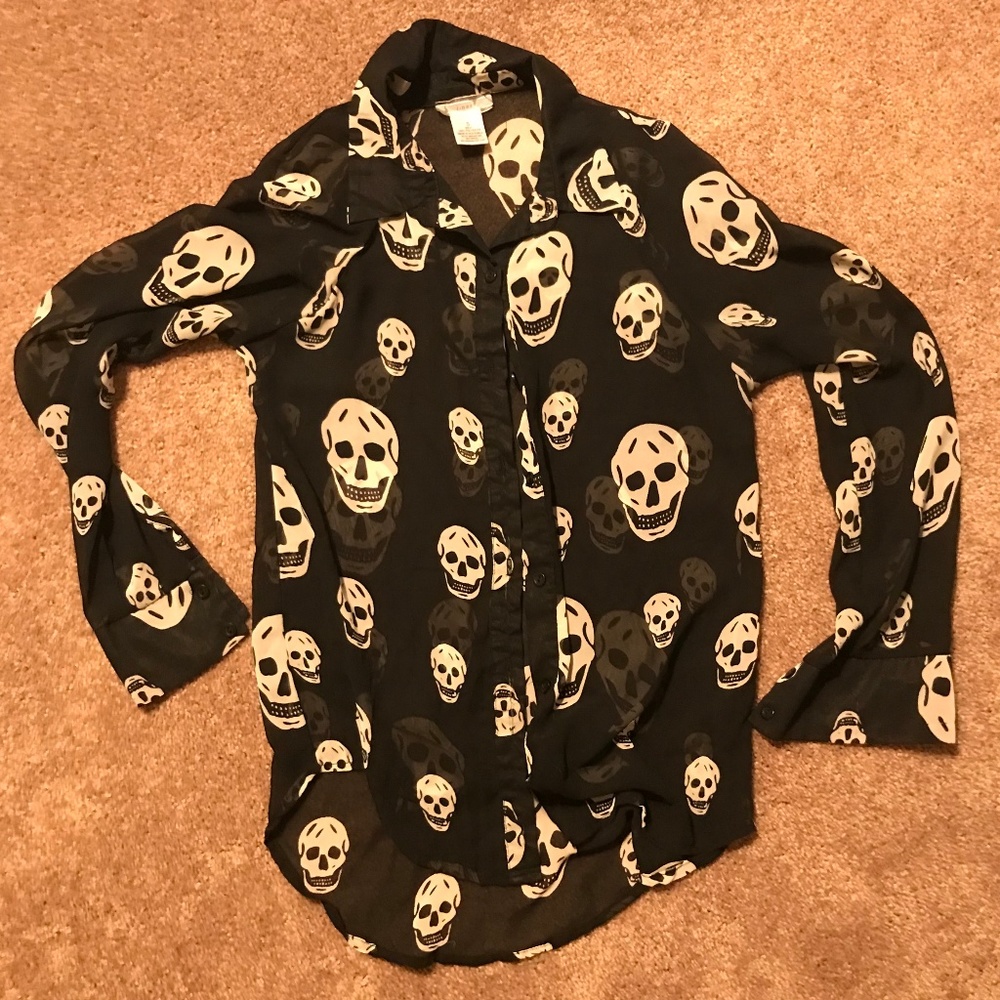 I•ner Sheer Skull Blouse
